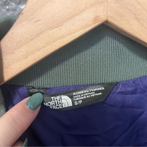 The North Face Women’s Snap Front Quilted Jacket Small Army Green - Picture 10 of 13